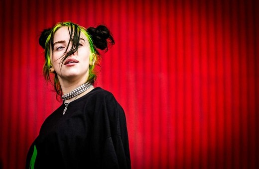 Ρεκόρ πωλήσεων για την Billie Eilish και το νέο κομμάτι του Τζέιμς Μποντ