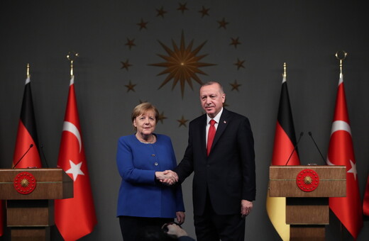Ερντογάν σε Μέρκελ: Η συμφωνία ΕΕ - Τουρκίας για το μεταναστευτικό πρέπει να αναθεωρηθεί