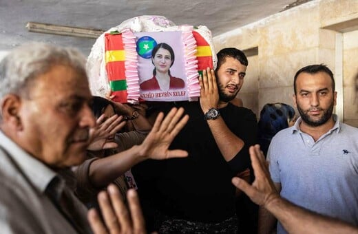 Ροζάβα, το μετέωρο μέλλον