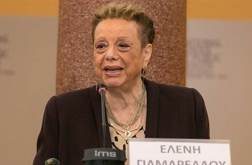 Κοροναϊός: Σάλος με λοιμωξιολόγο που δήλωσε πως «όσοι θέλουν να κοινωνήσουν δεν πρέπει να φοβούνται»