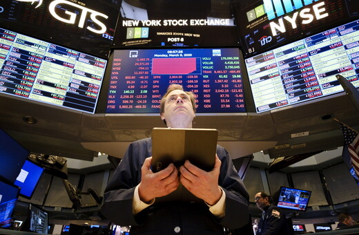«Βυθίστηκε» η Wall Street -Η χειρότερη ημέρα από το 2008