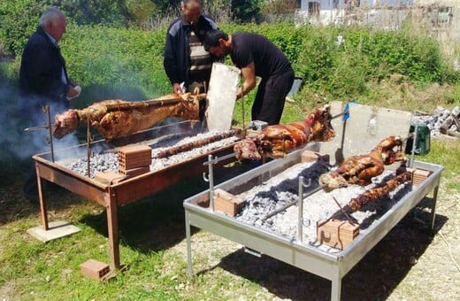 Κορωνοϊός: Απαγορεύονται οι επισκέψεις σε σπίτια συγγενών και φίλων ανήμερα το Πάσχα