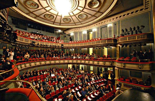 Διπλασιάζεται στα 2 εκατ. ευρώ η επιχορήγηση για το θέατρο - Ανακοίνωση από το Υπουργείο Πολιτισμού