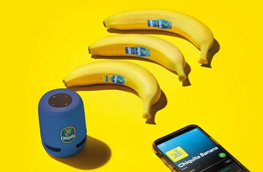 H Chiquita ενώνει τις δυνάμεις της με το Spotify σε μία σειρά από διαδραστικά μουσικά αυτοκόλλητα