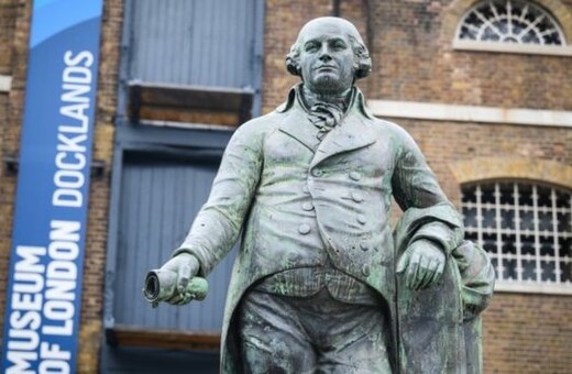 Το άγαλμα του Ρόμπερτ Μίλιγκαν αφαιρέθηκε από το μουσείο του Λονδίνου - Μετά τις διαδηλώσεις για τη ρατσιστική βία