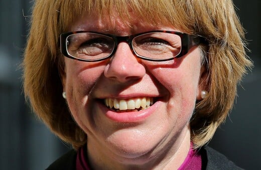 Χειροτονήθηκε η πρώτη γυναίκα επίσκοπος του Λονδίνου