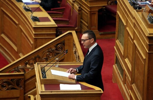 Στουρνάρας: Σκέφτηκα ακόμα και να παραιτηθώ, αλλά θέλω να υπερασπιστώ τη γυναίκα μου