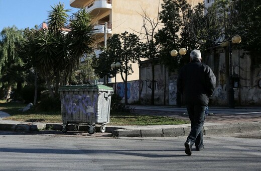 Βρέθηκε νεκρό βρέφος σε κάδο απορριμάτων στην Πετρούπολη