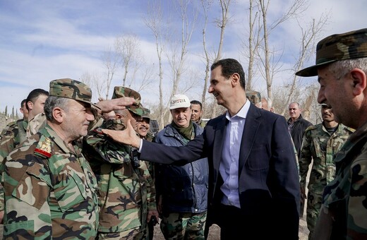 Die Zeit: Το καθεστώς Άσαντ φαίνεται ενισχυμένο και σχεδιάζει τη μελλοντική Συρία