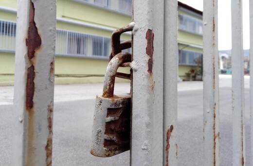 Υγειονομικός συναγερμός στο Ακραίφνιο - Άρρωστοι 45 μαθητές - Έκλεισε το σχολείο