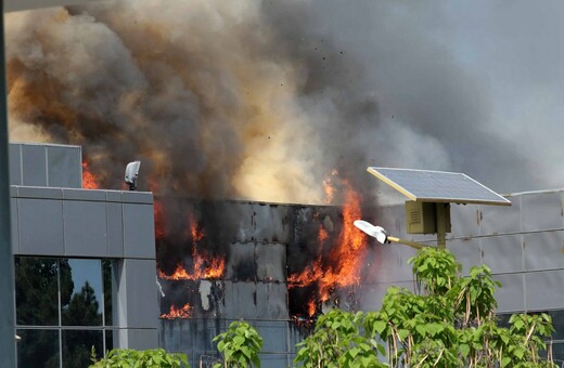 Μέτρα προστασίας των κατοίκων στην Ξάνθη μετά την μεγάλη πυρκαγιά στο εργοστάσιο Sunlight
