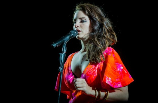 Η Λάνα Ντελ Ρέι δεν κάνει πίσω και ανακοίνωσε πως θα τραγουδήσει σε φεστιβάλ στο Ισραήλ