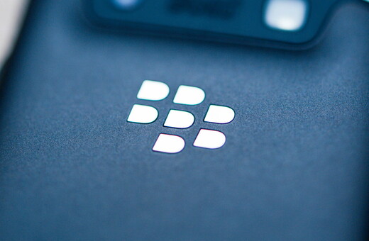 Η BlackBerry μηνύει Facebook, WhatsApp και Ιnstagram για παραβίαση πατέντας