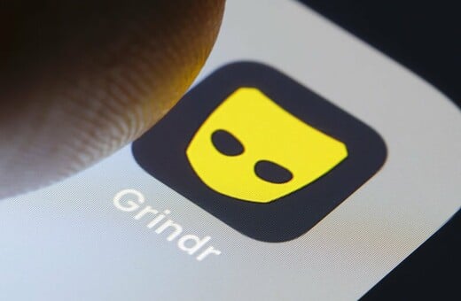 To Grindr μοίραζε πληροφορίες σχετικά με την κατάσταση HIV των χρηστών του σε τρίτους