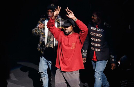 O Kanye West στο νοσοκομείο - Η αστυνομία κλήθηκε στο σπίτι του για να γίνει η εισαγωγή