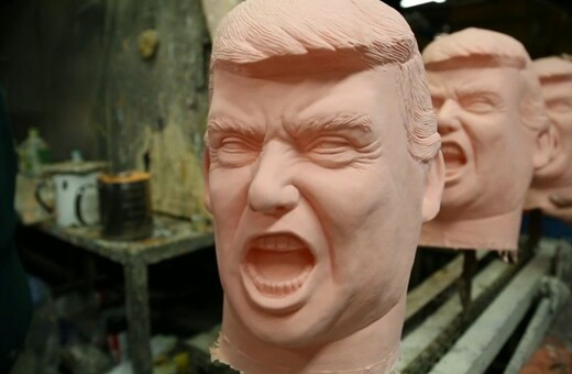 Στο εργοστάσιο που κατασκευάζει πλαστικές μάσκες του Τραμπ στην Ιαπωνία