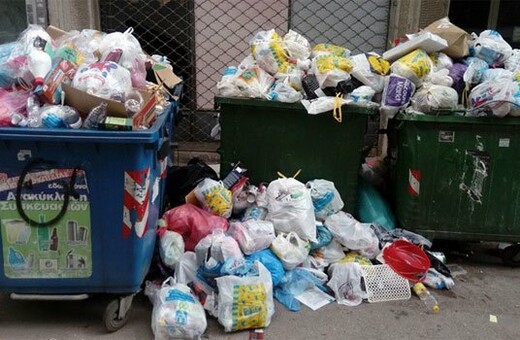 ΓΚΑΛΟΠ | Συμφωνείτε με την απόφαση Μπουτάρη να αναθέσει σε ιδιώτες το μάζεμα των σκουπιδιών;