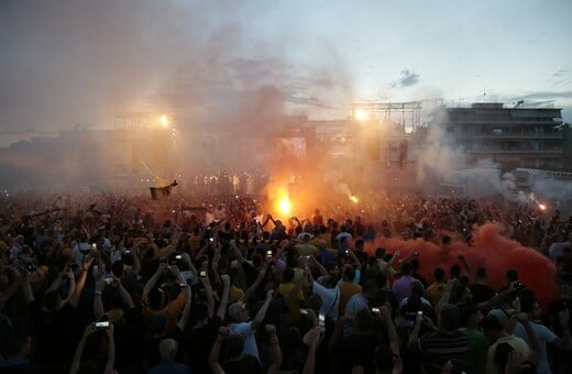 Χιλιάδες οπαδοί στον αγιασμό για το νέο γήπεδο της ΑΕΚ
