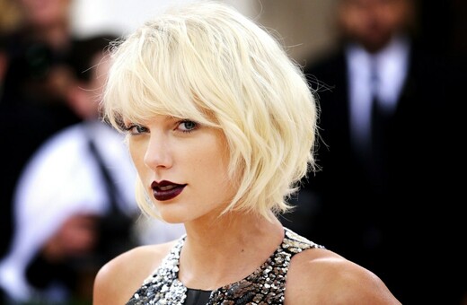 Η Taylor Swift διέγραψε τα πάντα από όλους τους λογαριασμούς της στα social media
