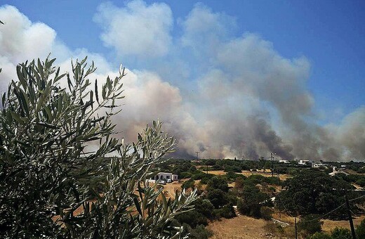 Μαίνεται η πυρκαγιά στα Κύθηρα - Σε κατάσταση έκτακτης ανάγκης κηρύχθηκε το νησί