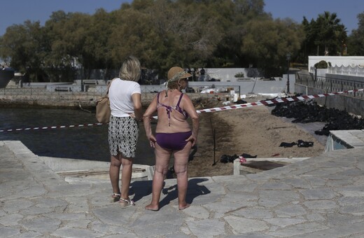 Eπείγουσα απόφαση του υπ. Υγείας: Πού απαγορεύεται το κολύμπι λόγω ρύπανσης
