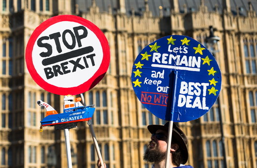 Ξεπέρασαν τα 4 εκατομμύρια οι υπογραφές που ζητούν ακύρωση του Brexit