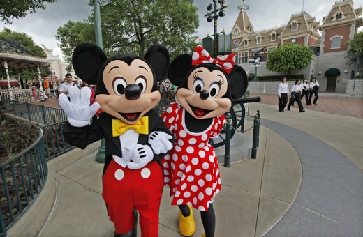 Οι «τρελοί» μισθοί στη Disney: Το χάσμα ανάμεσα στον CEO και τον μέσο εργαζόμενο