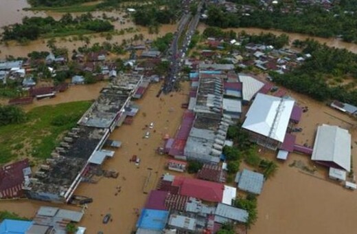 Τουλάχιστον 17 νεκροί από τις πλημμύρες στην Ινδονησία