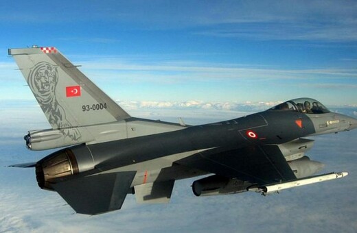 Προκαλεί η Τουρκία και την Μ. Πέμπτη με παραβιάσεις και αερομαχίες στο Αιγαίο