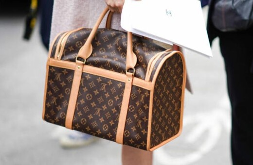 Είναι αυθεντική Louis Vuitton; Ο οίκος μόδας εγκαινιάζει πλατφόρμα ελέγχου με τη Microsoft