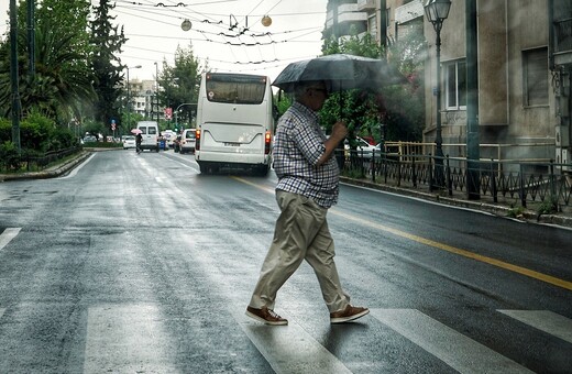 Καταιγίδες και την Πέμπτη σε όλη τη χώρα - Πότε φτιάχνει ξανά ο καιρός