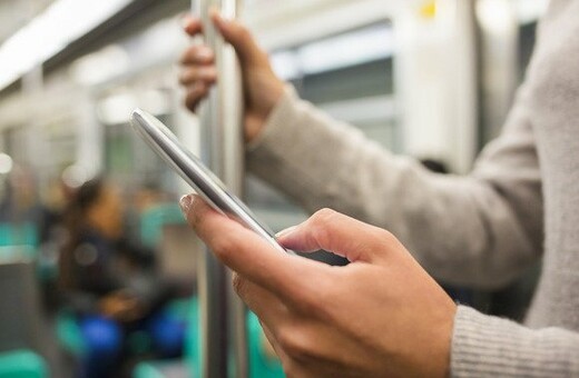 Μετρό: Θα μπορούμε να μιλάμε στα κινητά μας μέσα στους συρμούς - Καλύτερο σήμα