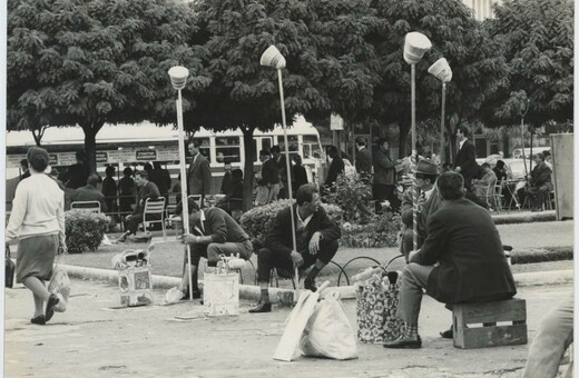 Όταν η πλατεία Κοτζιά ήταν πιάτσα για μπογιατζήδες, τη δεκαετία του 1960