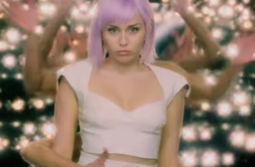 Black Mirror: Δείτε το τρέιλερ της νέας σεζόν - Συμμετοχή έκπληξη της Miley Cyrus