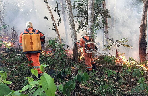 Μπολσονάρου: Δεν υπάρχουν πόροι για την αντιμετώπιση των πυρκαγιών