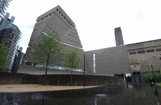 Λονδίνο: Σε σταθερή κατάσταση ο 6χρονος που έπεσε από το 10ο όροφο της Tate Modern