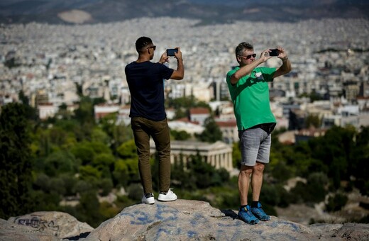 Κορωνοϊός: Πόσους «θετικούς» τουρίστες μπορεί να αντέξει η Ελλάδα