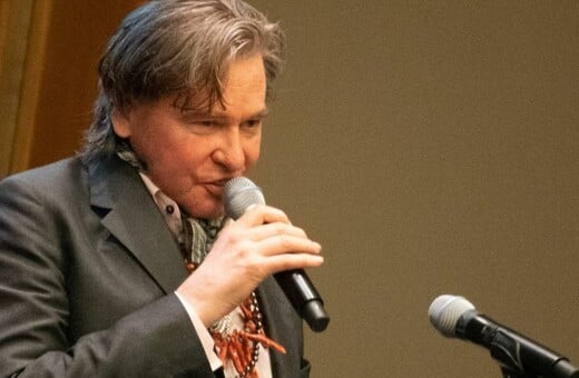 Εμφάνιση του Βαλ Κίλμερ μετά την τραχειοστομία - Μίλησε σε εκδήλωση του ΟΗΕ