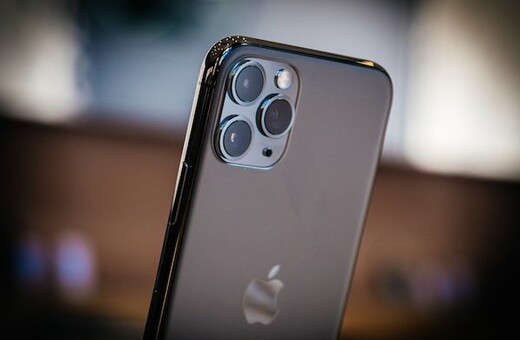 Η κάμερα του iPhone 11 Pro εμπνέει για NSFW φωτογραφίες σε dating apps
