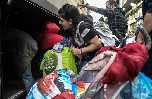 Στην Κόρινθο θα μεταφερθούν οι μετανάστες που εκκένωσαν την κατάληψη - 56 παιδιά ανάμεσά τους