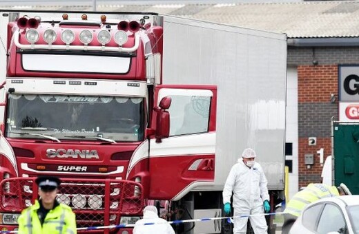 Έσεξ: Τέσσερις συλλήψεις για το φορτηγό του θανάτου με τα 39 πτώματα - Tα νέα στοιχεία για την υπόθεση