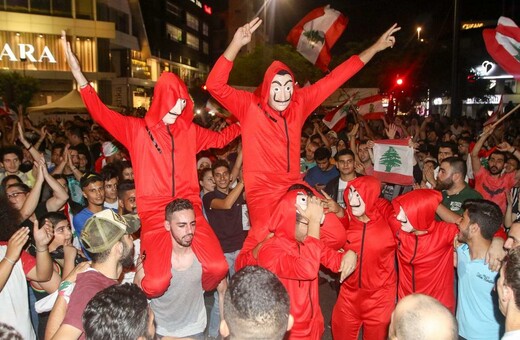 Μόνο στο Λίβανο - Η διαδήλωση που μετατράπηκε σε street party μέχρι το πρωί