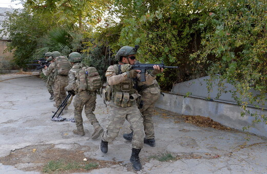 Συρία: Σφοδρές συγκρούσεις του κυβερνητικού στρατού με τις τουρκικές δυνάμεις