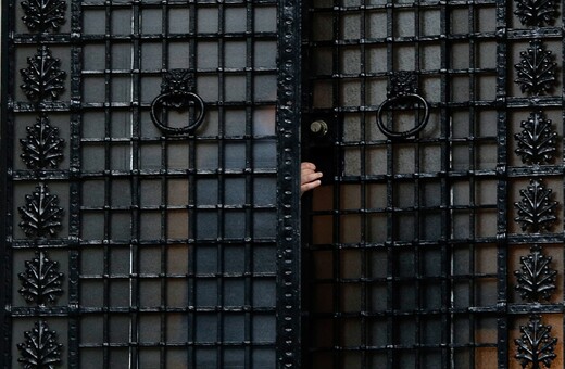 Ραντεβού του Παππά με Μαρινάκη και Αλαφούζο