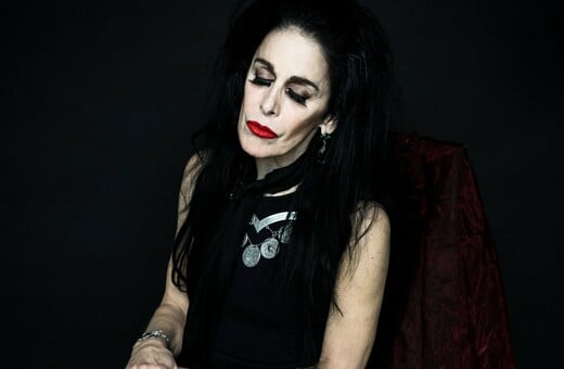 Η ζωή και το έργο της «δαιμονικής σοπράνο» Diamanda Galás που γεννήθηκε σαν σήμερα