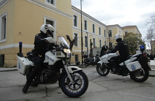 Εξερράγη βόμβα στην Ευελπίδων - Προβληματισμός στην ΕΛ.ΑΣ