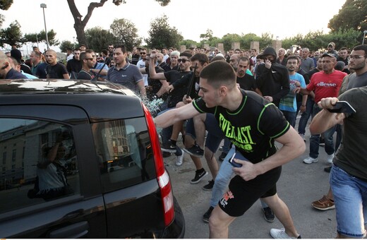 «Θόλωσα. Μου άναψαν τα λαμπάκια με αυτά που είχε πει για τη Γενοκτονία» λέει 20χρονος που χτυπούσε τον Μπουτάρη