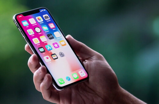 Η Αpple ετοιμάζει ένα iPhone X-tra large