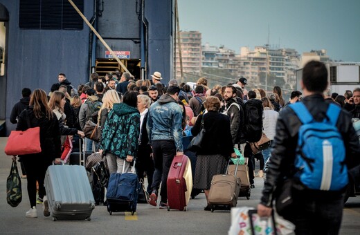 Πάσχα 2019: Αδειάζει η Αθήνα - Αποχωρούν κατά χιλιάδες οδικώς και από τα λιμάνια