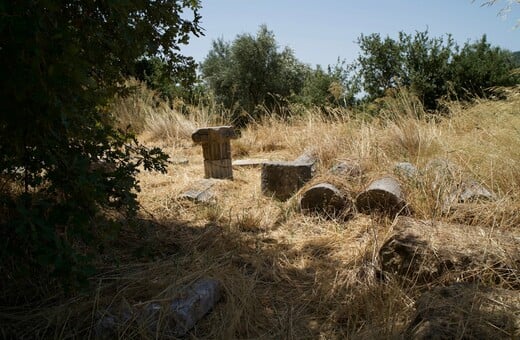 Ένα καυτό μεσημέρι στα ερείπια της Aρχαίας Μεσσήνης